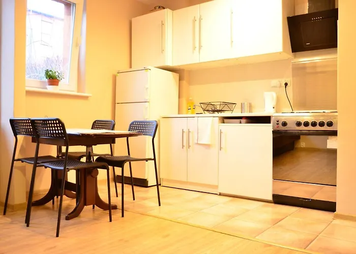 Cozy By The Old Town Apartment